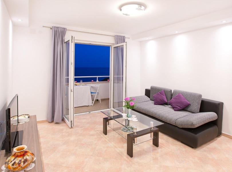 Aurora Ii Apartment *