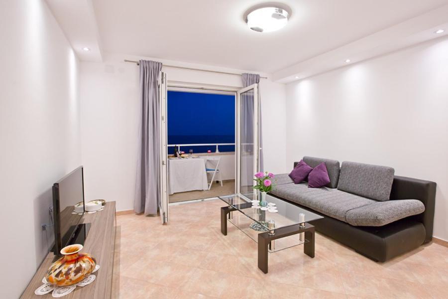 Aurora Ii Apartment *